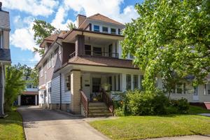 featured image of 3250 Berkshire Rd