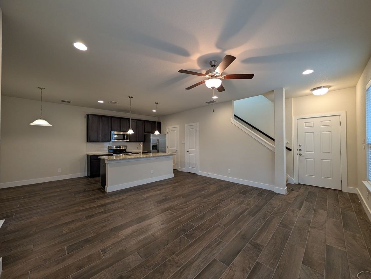 737 Milestone Park - Photo 2 of 40