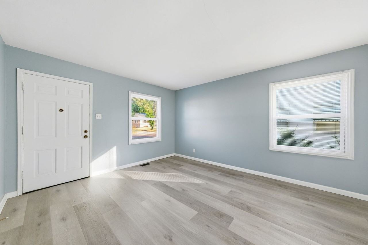 224 Cameron Rd - Photo 7 of 28