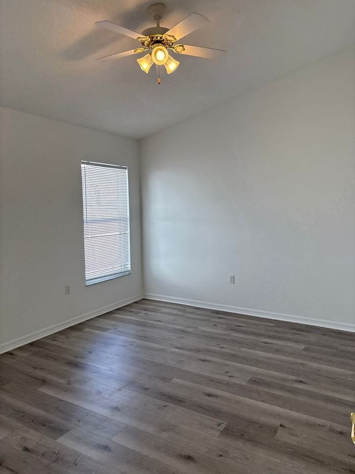 2607 Autumn Creek Circle - Photo 7 of 16