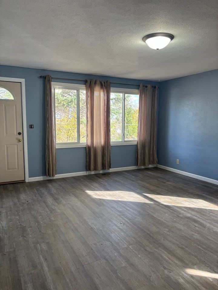 816 Soo St - Photo 2 of 7