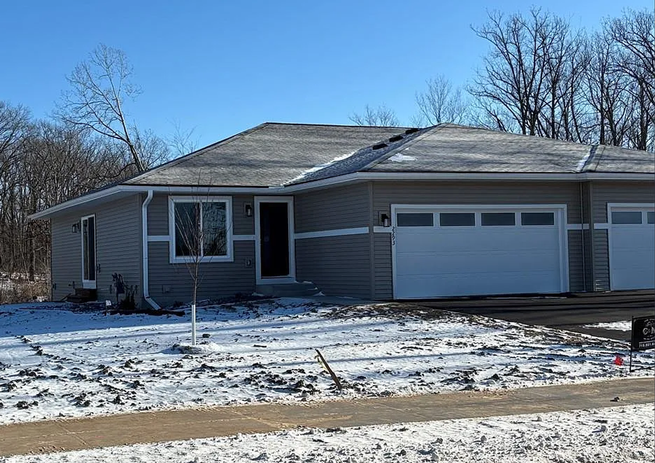 2293 Carlone St - Photo 2 of 14