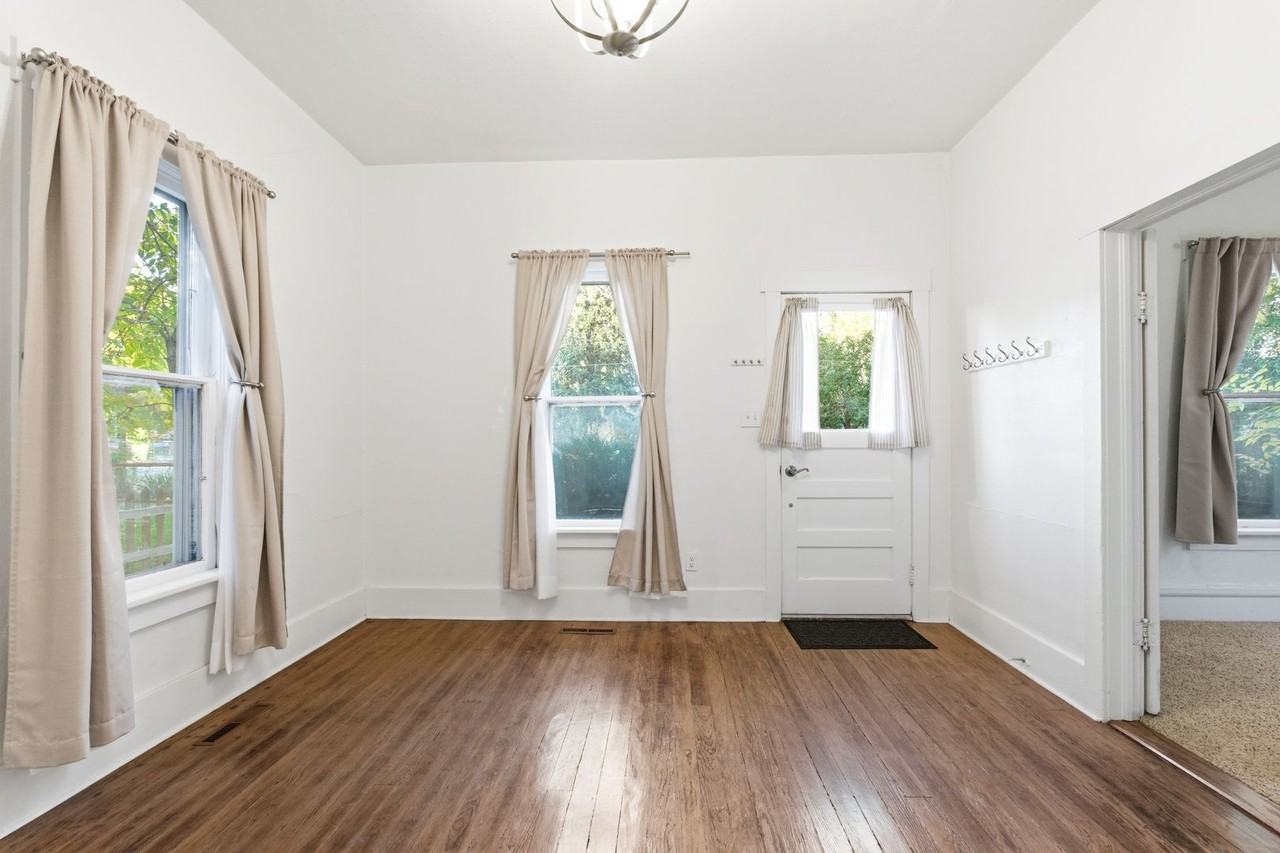 265 3rd Ave - Photo 6 of 21