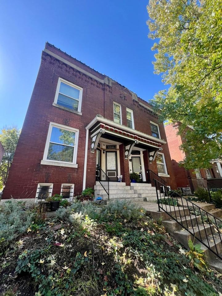 4248 Botanical Ave - Photo 2 of 36