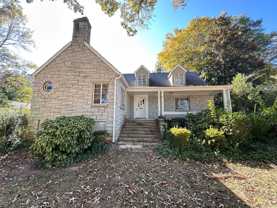 504 Parkview Dr - Photo 1 of 1
