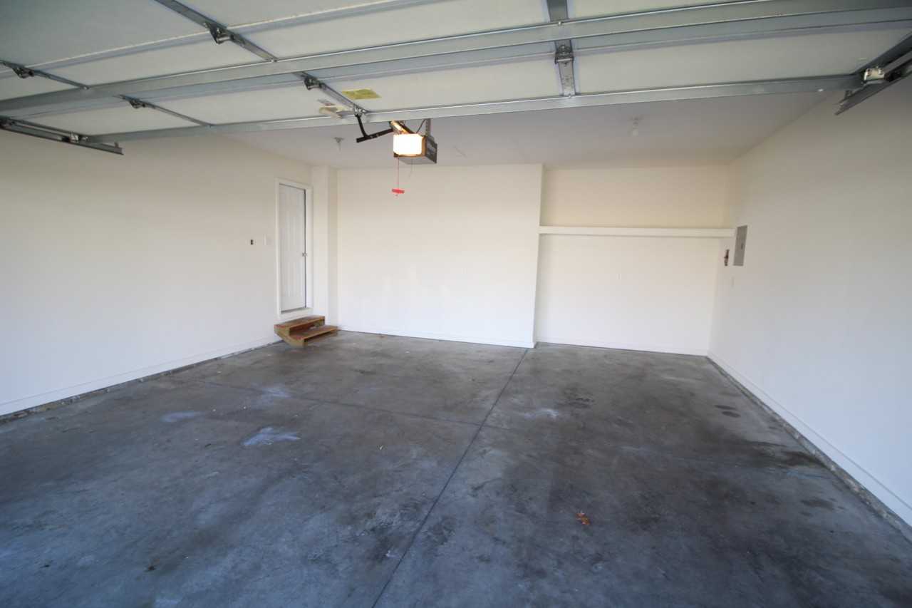 1809 69th - Photo 3 of 31