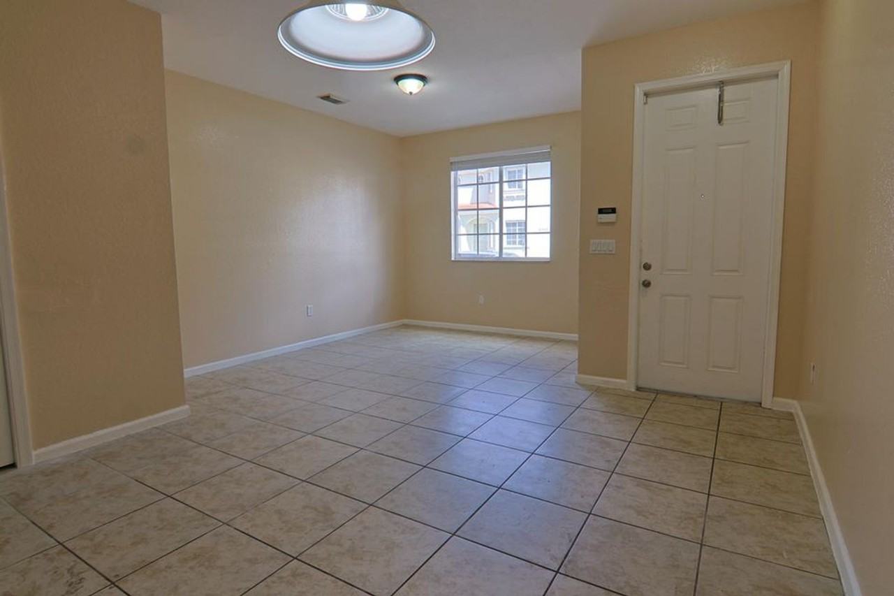 21211 Nw 14th Pl #27 - Photo 5 of 18