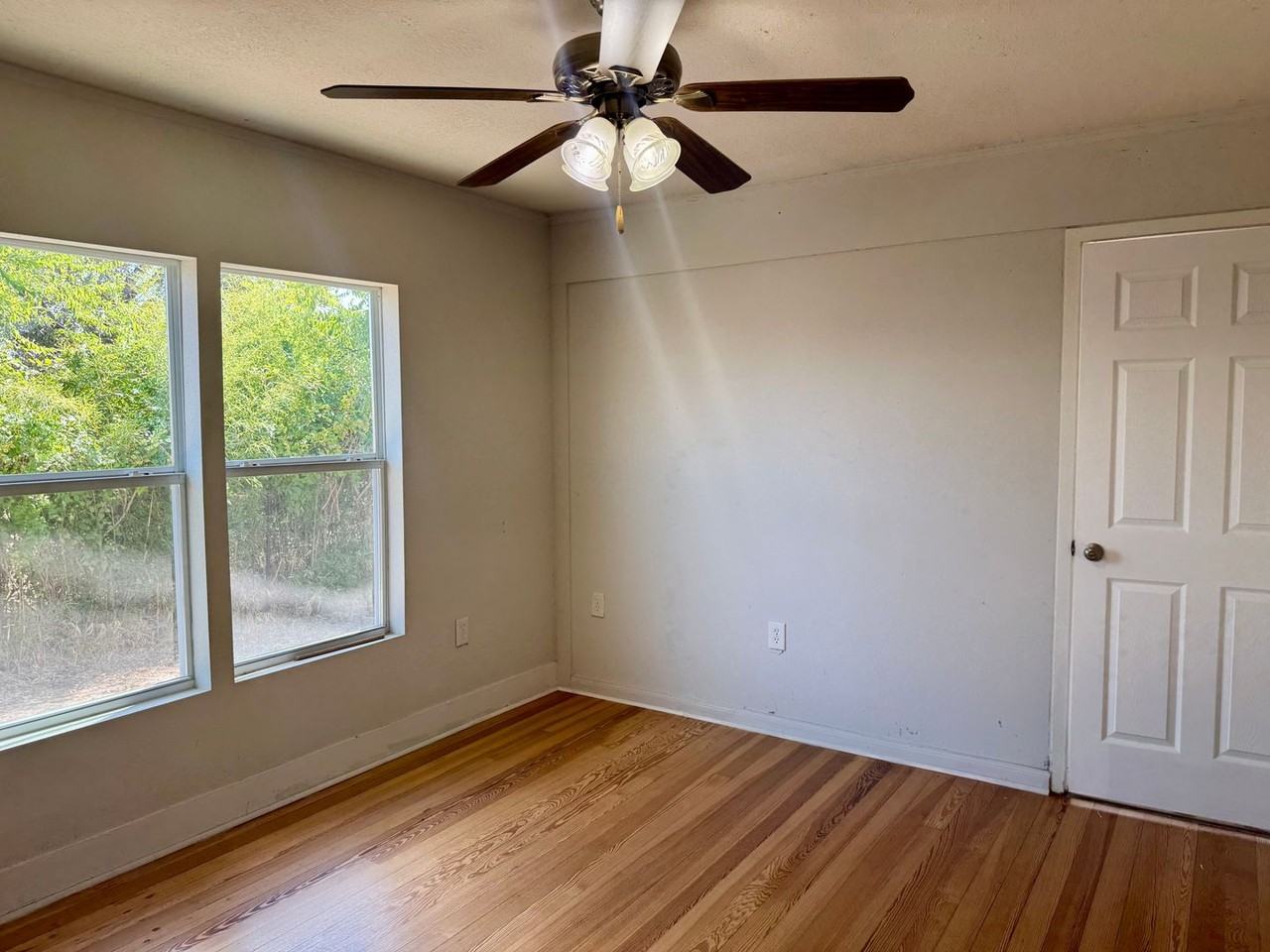 Robert E Lee - Photo 6 of 34