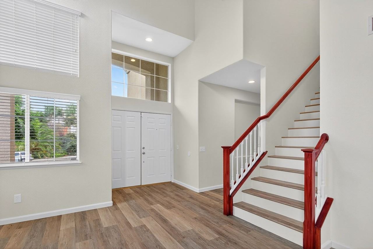 45413 Eagle Crest Ln - Photo 3 of 50