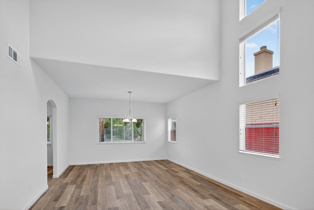 45413 Eagle Crest Ln - Photo 7 of 50