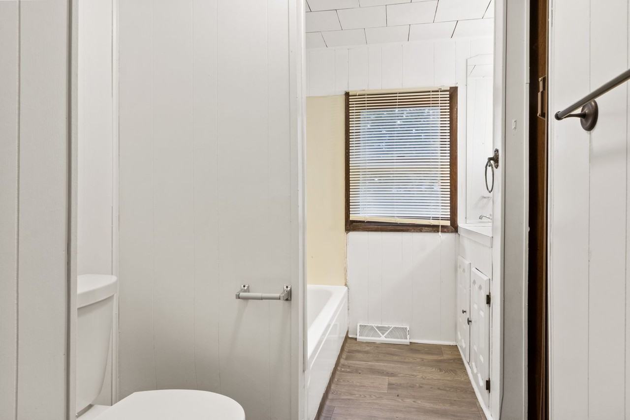 N16474 26th Ave - Photo 4 of 12