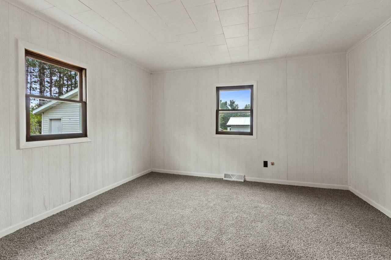 N16474 26th Ave - Photo 6 of 12