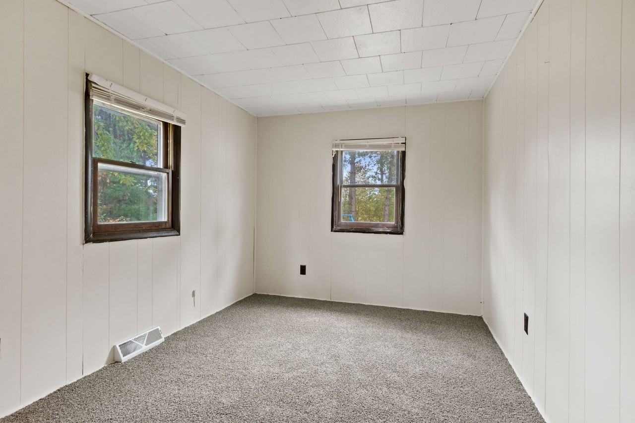 N16474 26th Ave - Photo 7 of 12