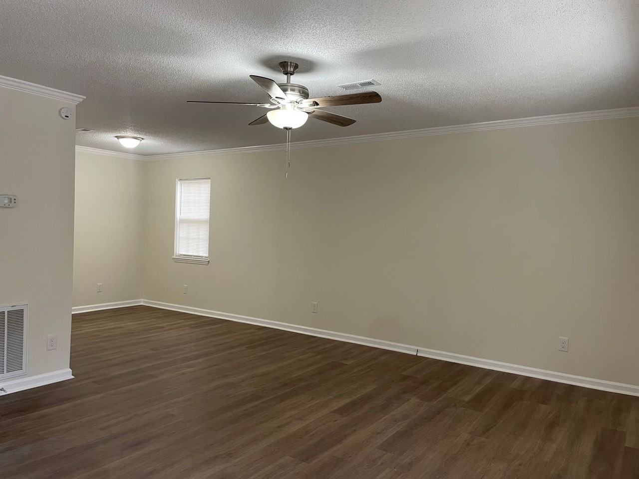 1006 Breezeway Court - Photo 3 of 16