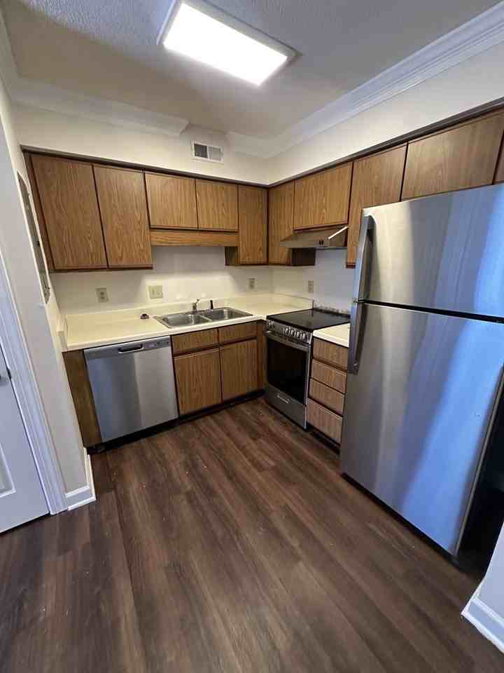 3515 Ivy Commons Dr - Photo 3 of 7