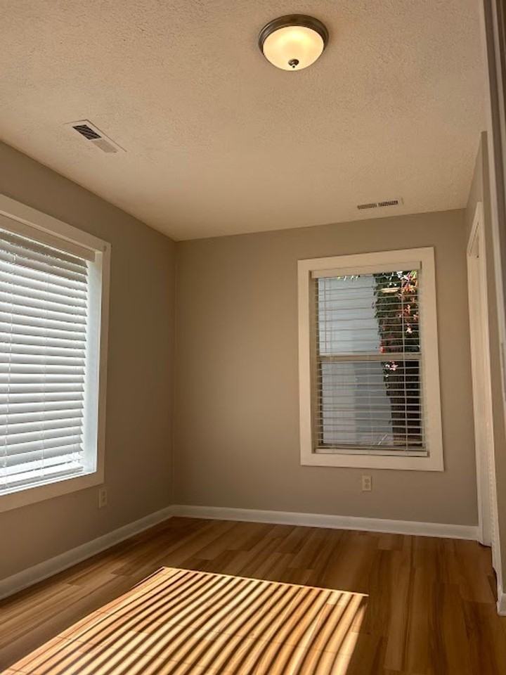 239 Moreland Way - Photo 7 of 13