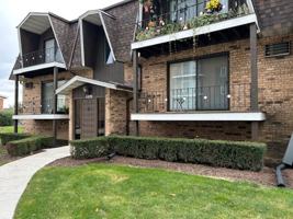 featured image of 1439 Carriage Lane