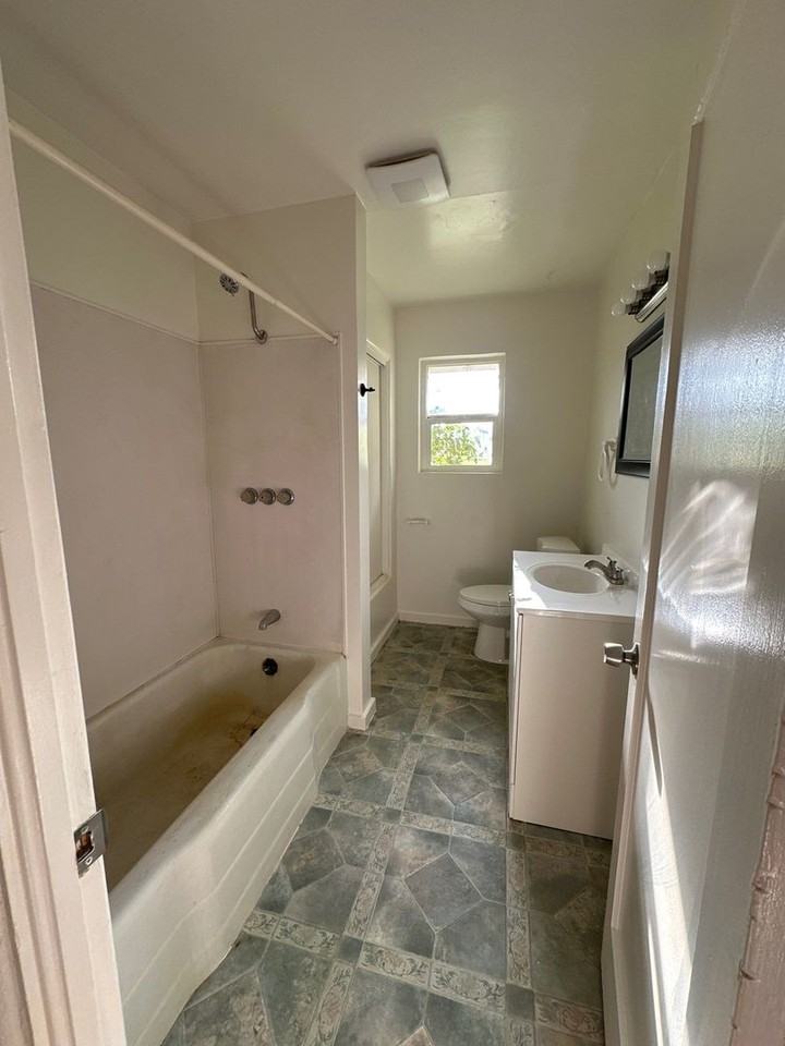 22622 Schaupp Rd - Photo 5 of 12