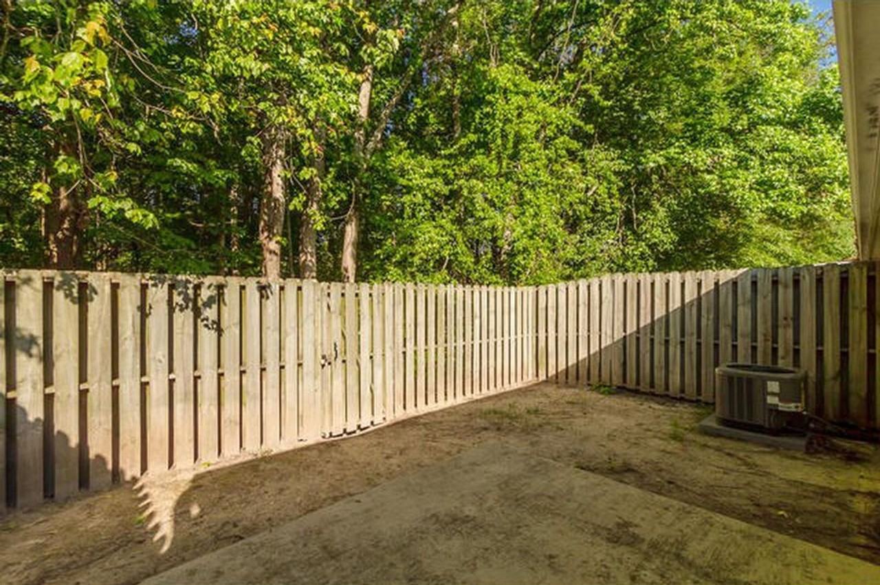 227 Caldwell Cir - Photo 2 of 18