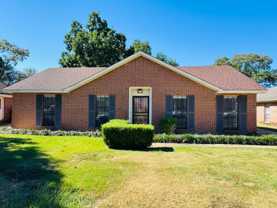 728 E Gardendale Dr - Photo 1 of 1