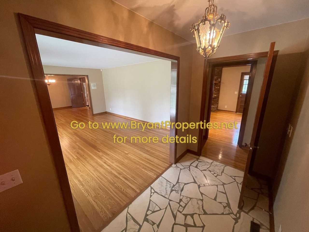 1250 Dalemere Dr - Photo 3 of 43