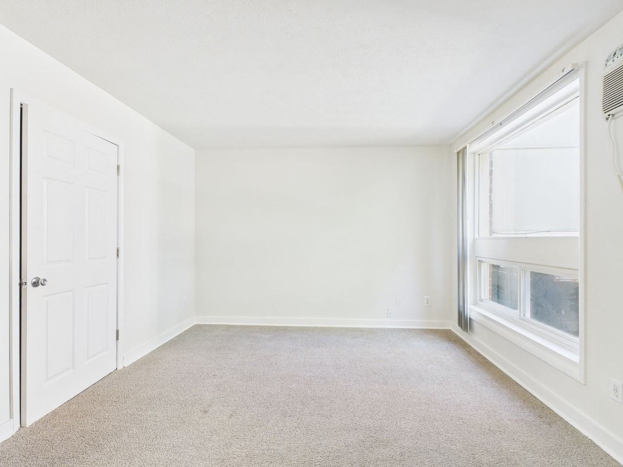 3204 Midlothian Tpke #I - Photo 3 of 11