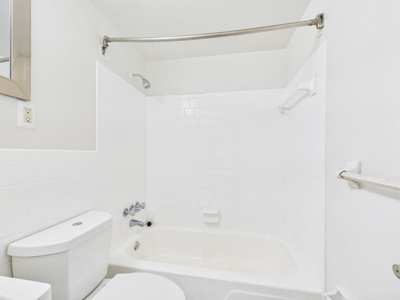 3204 Midlothian Tpke #I - Photo 4 of 11