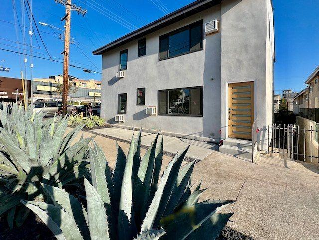 11702 Dorothy St - Photo 3 of 18