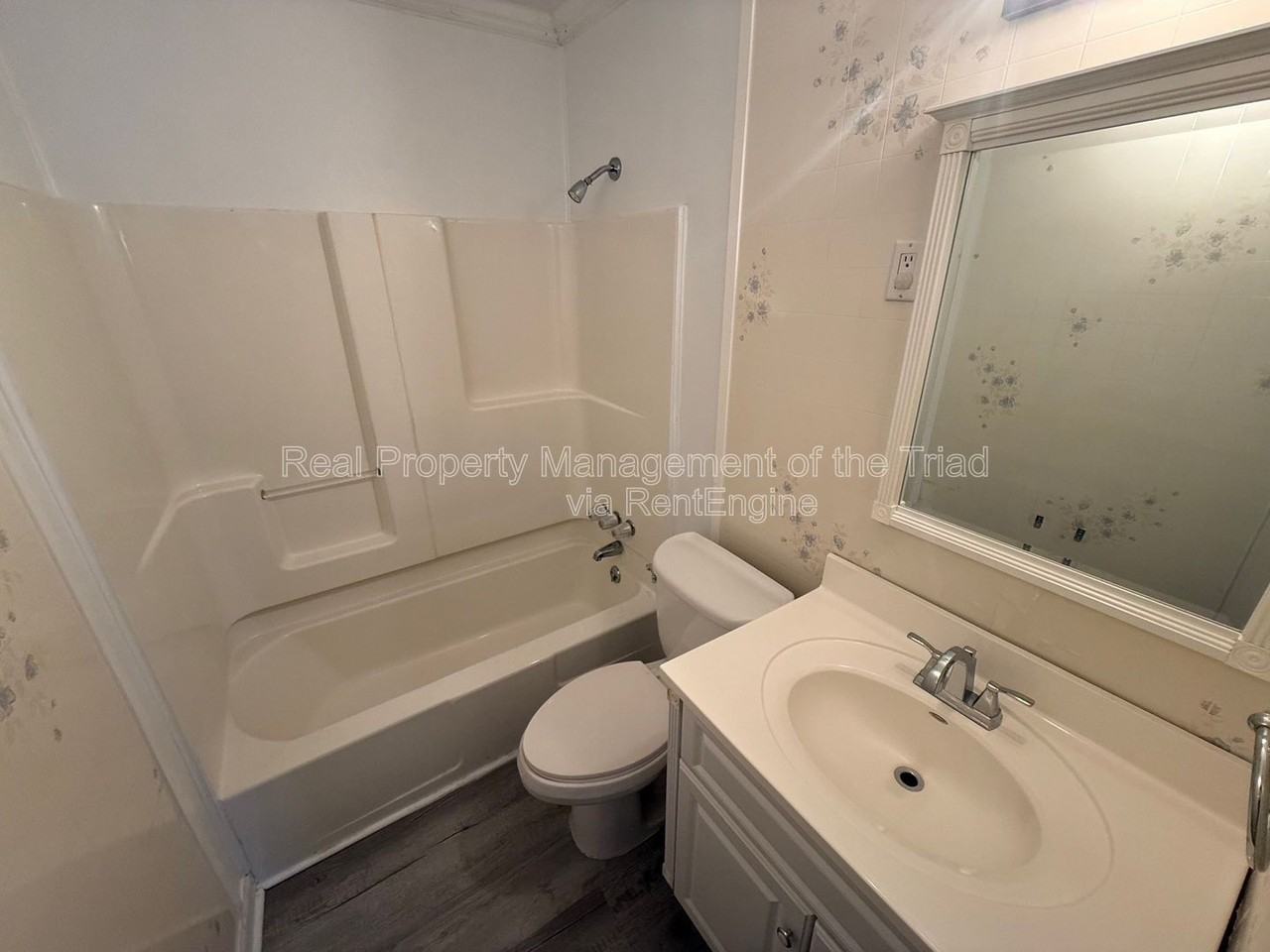 4205 Olympia Drive - Photo 7 of 16