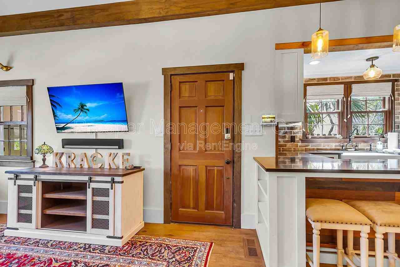 1 Kracke St - Photo 6 of 49