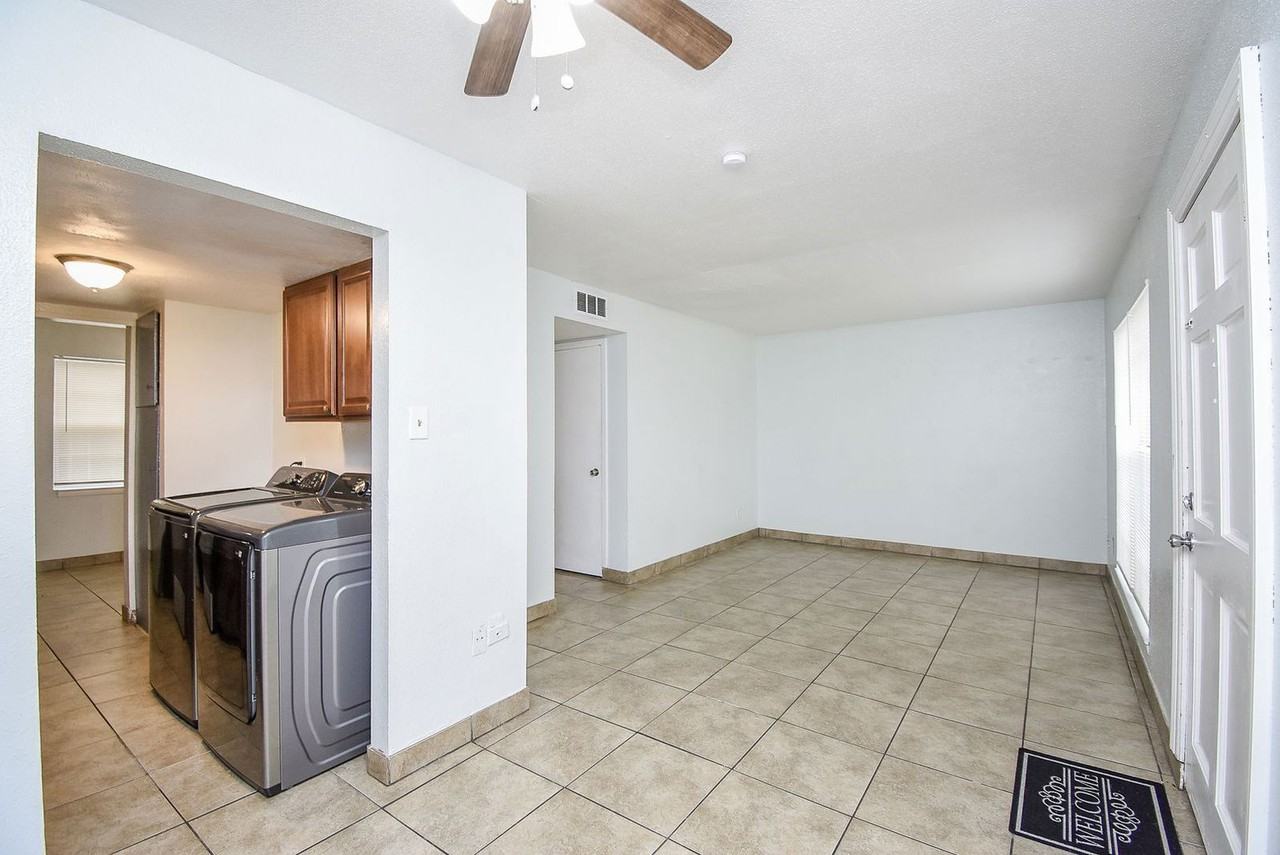 5154 Markwood Ln - Photo 6 of 27