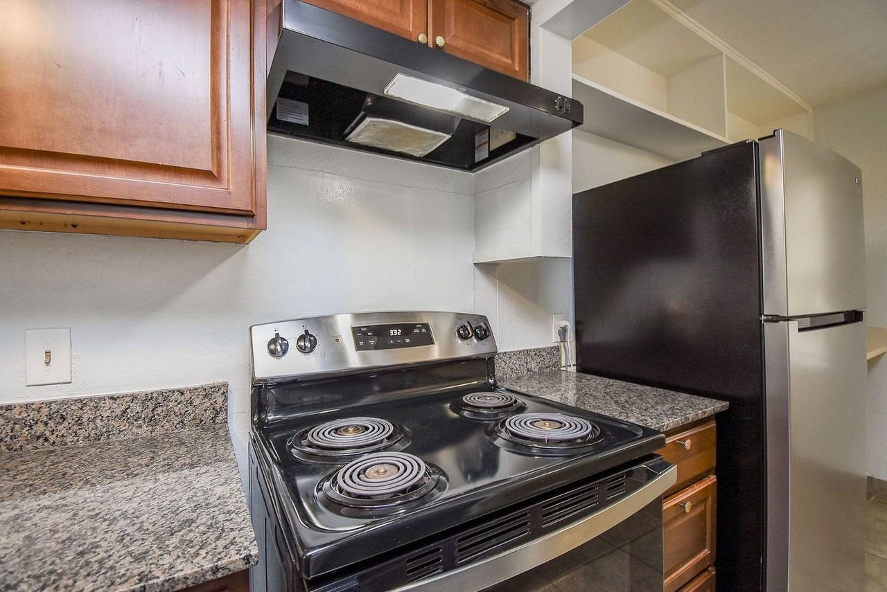 5154 Markwood Ln - Photo 7 of 27