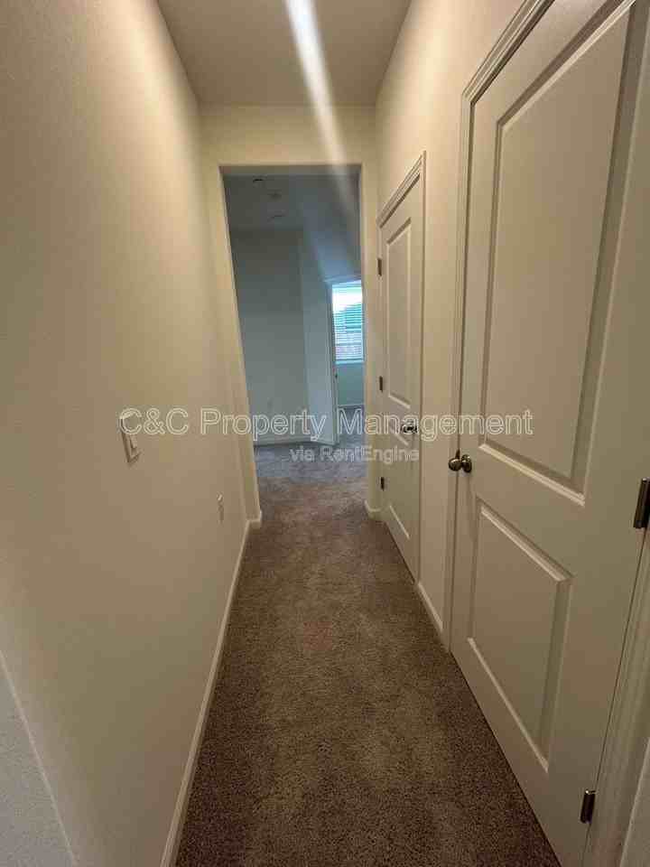 2254 S Sylmar Ave - Photo 7 of 20