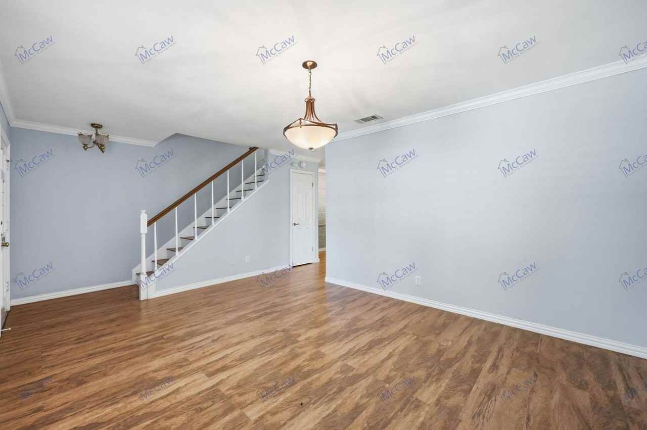 1229 Roaring Springs Road - Photo 4 of 23