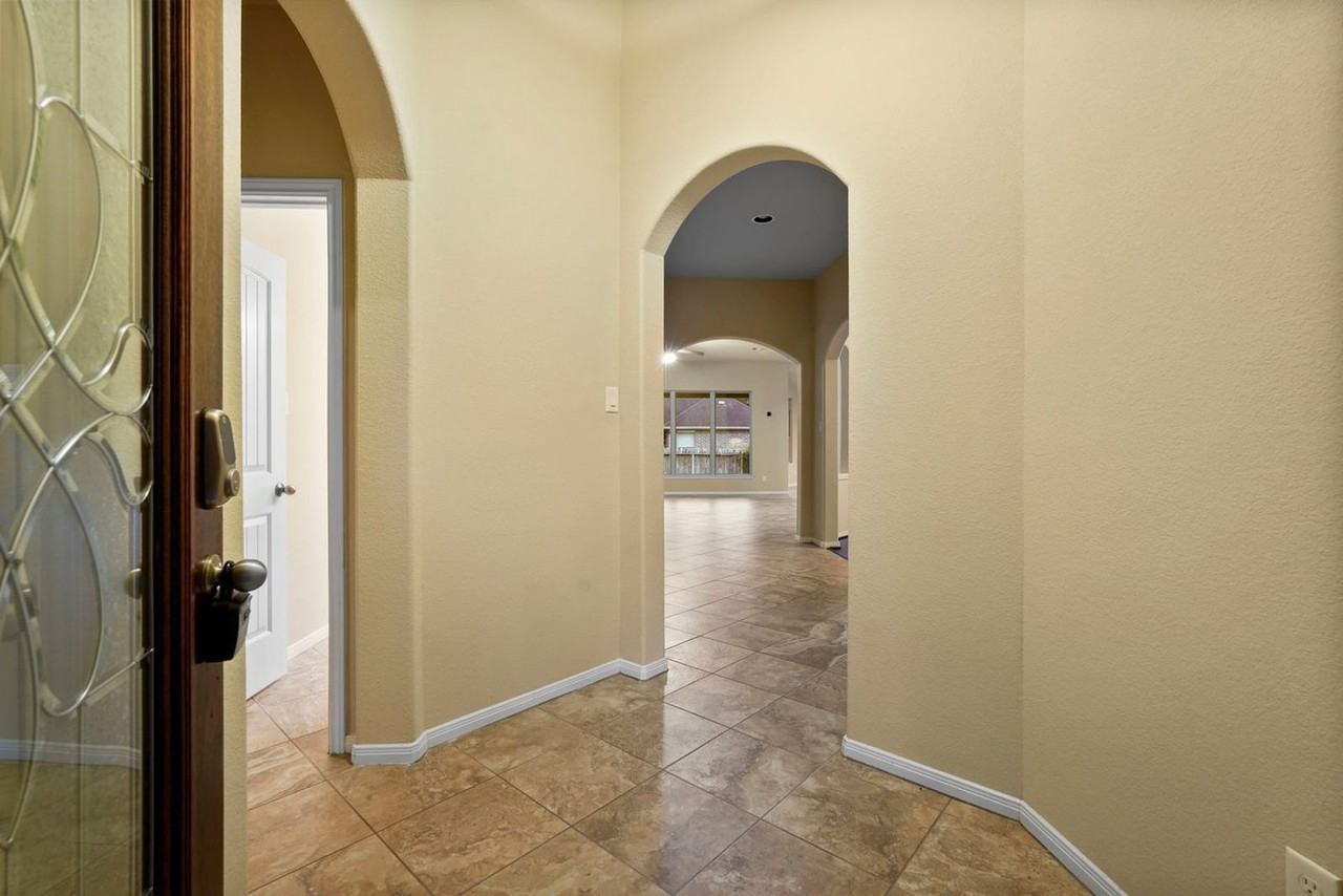 115 Meadow Valley Dr - Photo 3 of 26