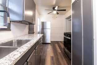 409 W 31st St S #S403 - Photo 1 of 1