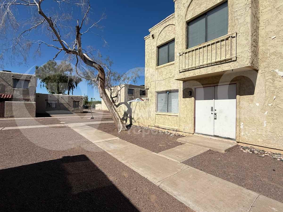 1464 North 54th Avenue - Photo 3 of 19