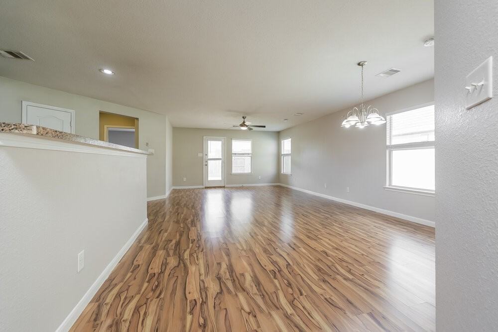 29327 Legends Green Dr - Photo 3 of 16