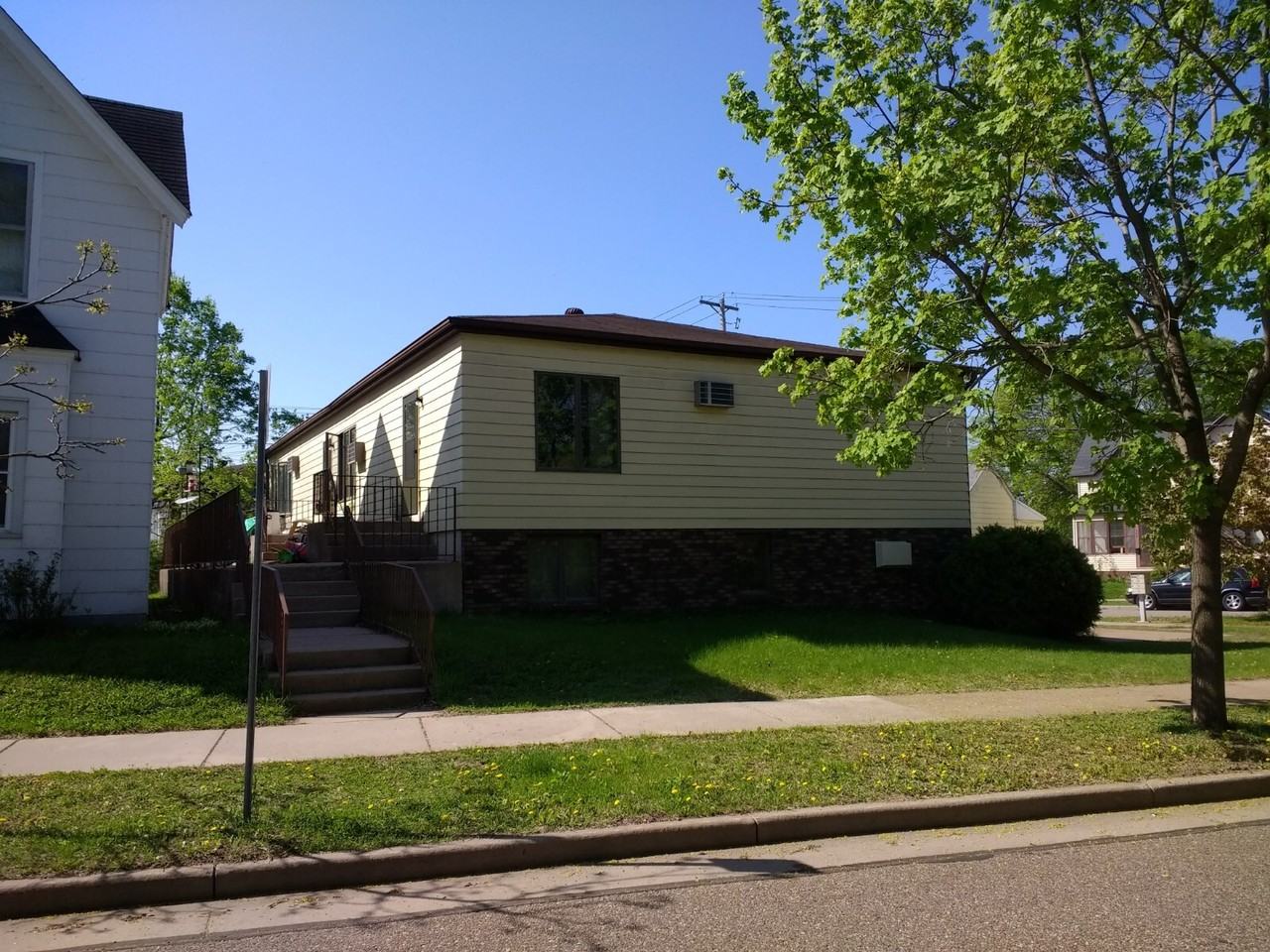 303 Talmadge St #3 - Photo 3 of 10