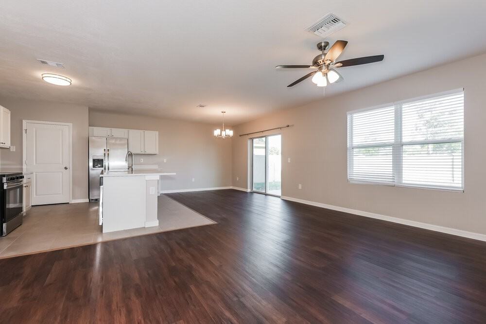 7442 Tuscan Bay Cir - Photo 5 of 17