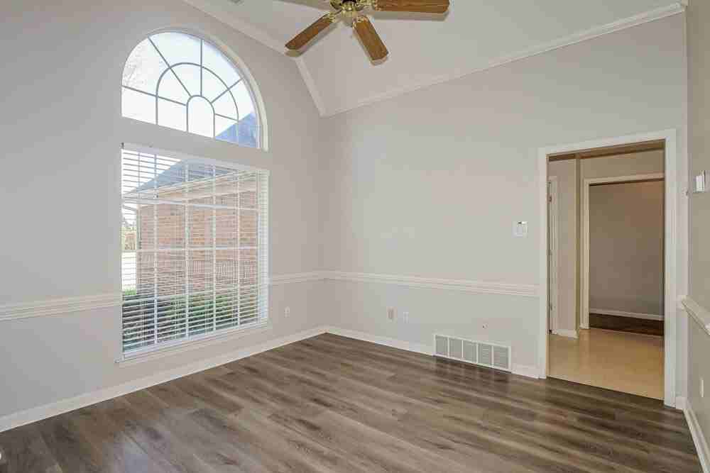 5041 Thornebrook Cv - Photo 6 of 16