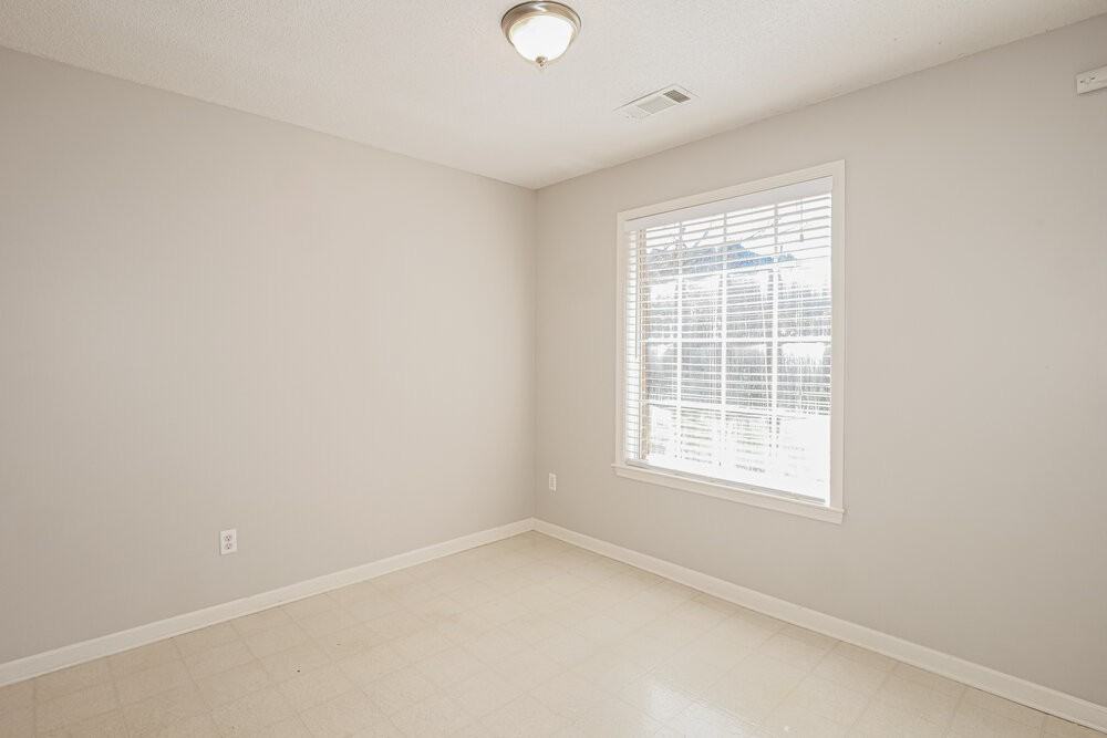 5041 Thornebrook Cv - Photo 7 of 16