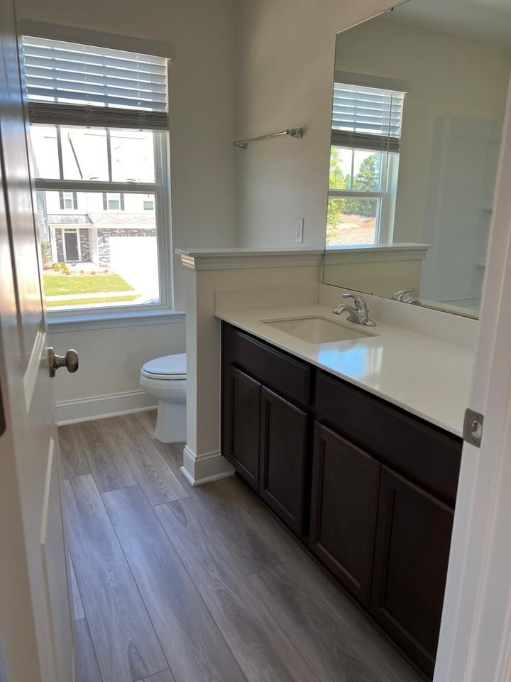 1036 Sidney Creek Dr - Photo 2 of 15