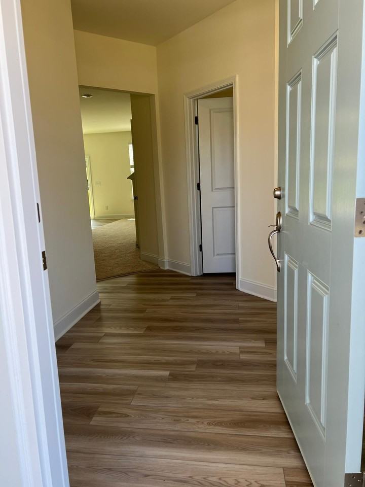 1036 Sidney Creek Dr - Photo 7 of 15