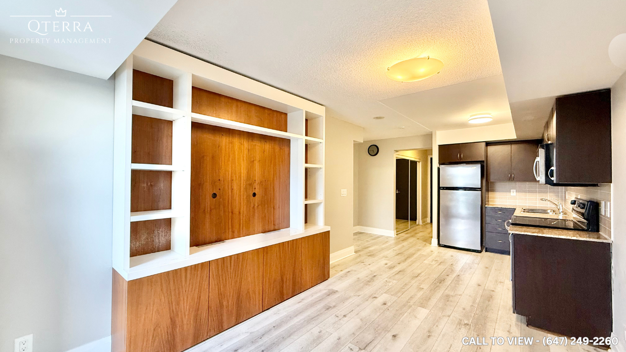 1505-1 De Boers Dr, North York, Ontario M3J 0G6 - Photo 3 of 17