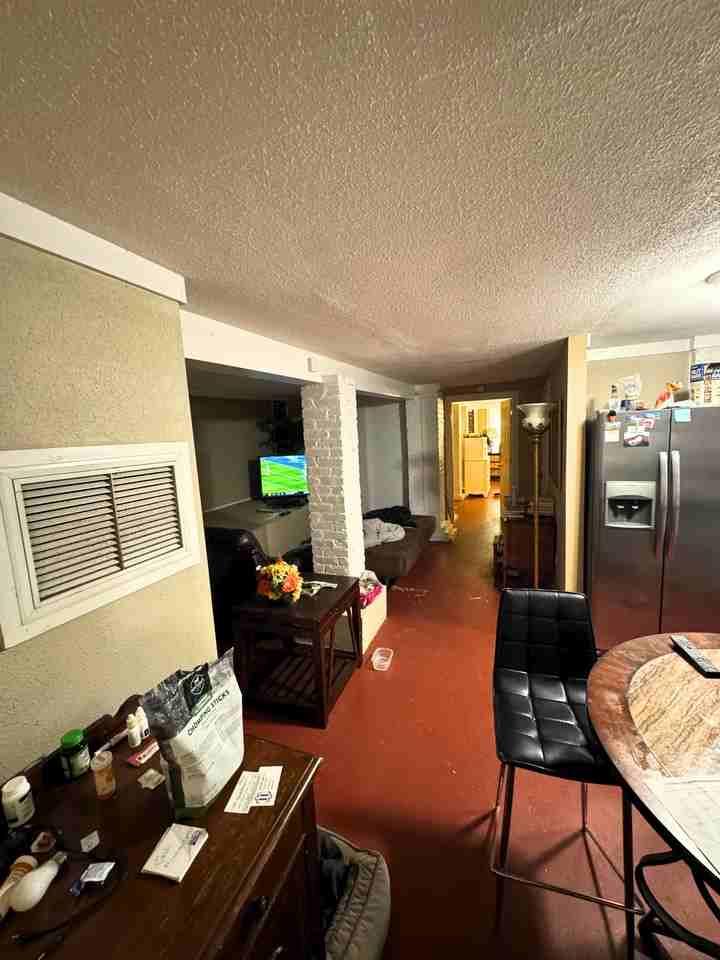 1313 N Gadsden St #1 - Photo 4 of 9