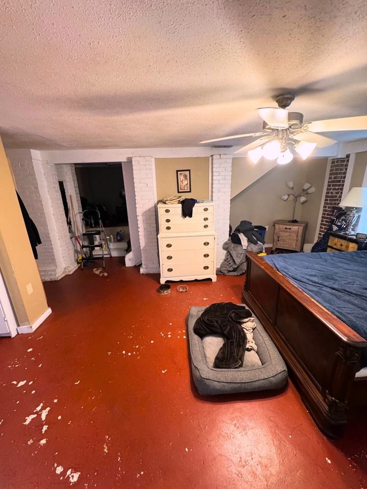 1313 N Gadsden St #1 - Photo 3 of 9