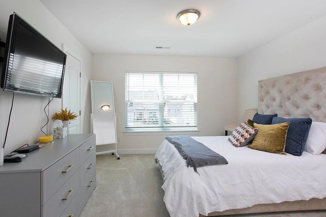 24 Tradewinds Court - Photo 3 of 22