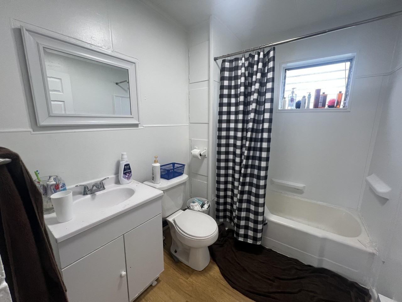 405 Forest Avenue #A - Photo 2 of 10