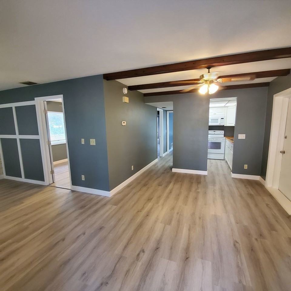 5624 Delaware Ave - Photo 5 of 19